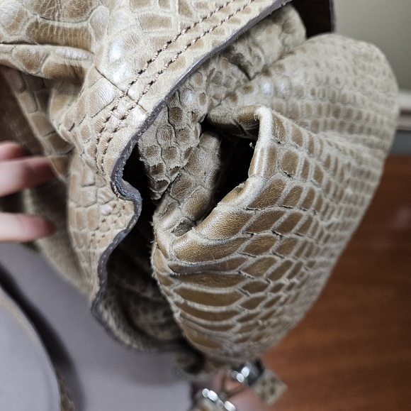 Hotic Very Nice Very Thick Leather Two Ways Shoulder Cross body Bag - Picture 5 of 12